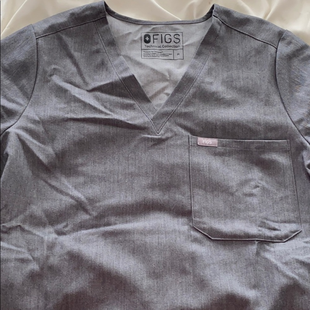 FIGS scrub top